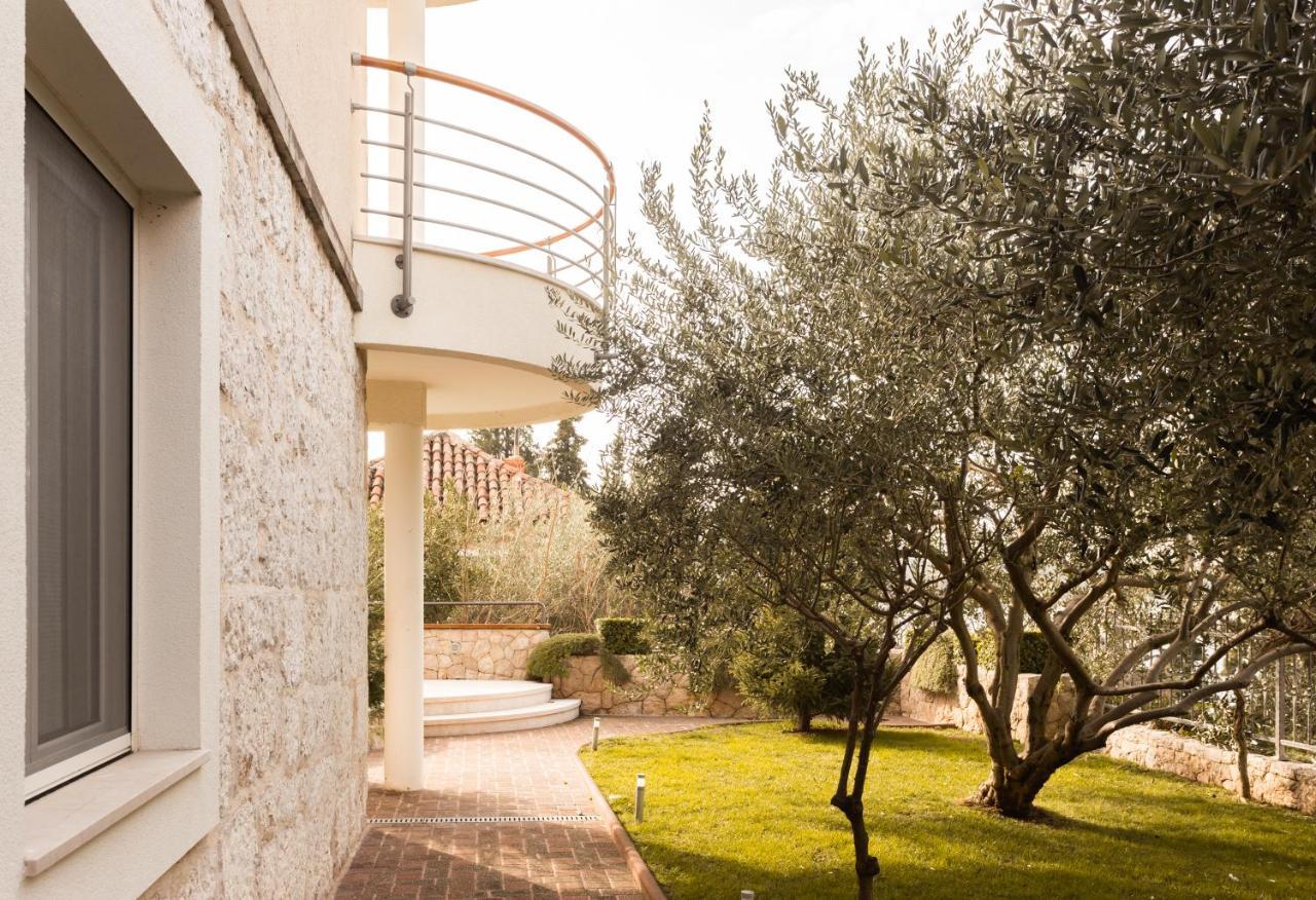 Luxurious City Retreat With Pool Šibenik Exteriör bild